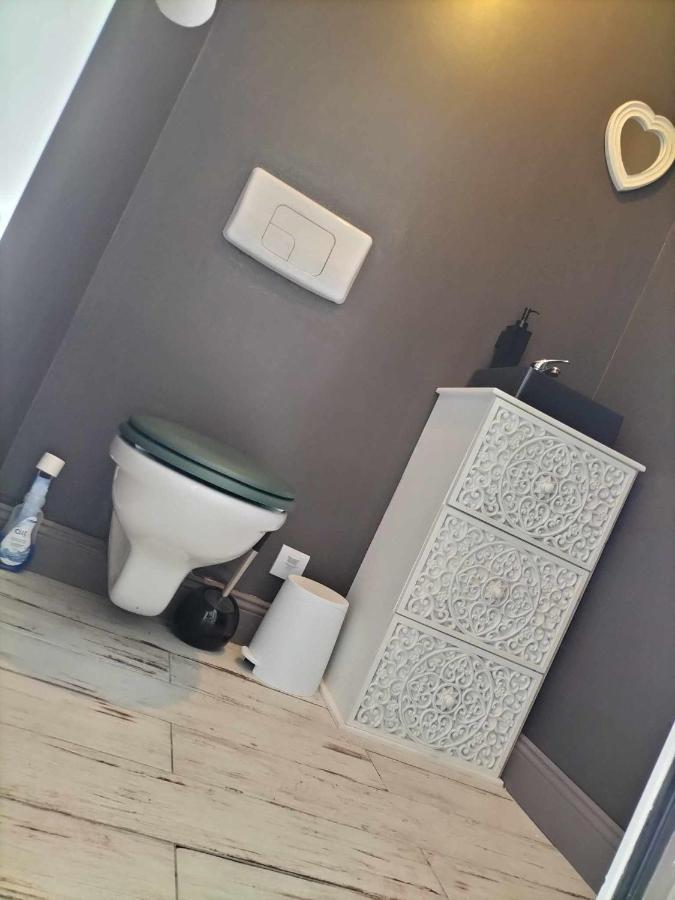 Au Petit Bonheur Apartment Ferques Ngoại thất bức ảnh